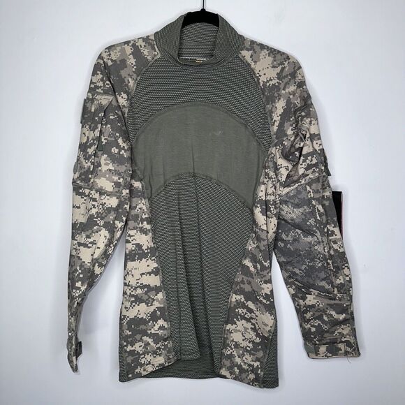 Massif Other - Massif Mountain Gear Men’s Camouflage Army Combat Shirt Padded Size Small